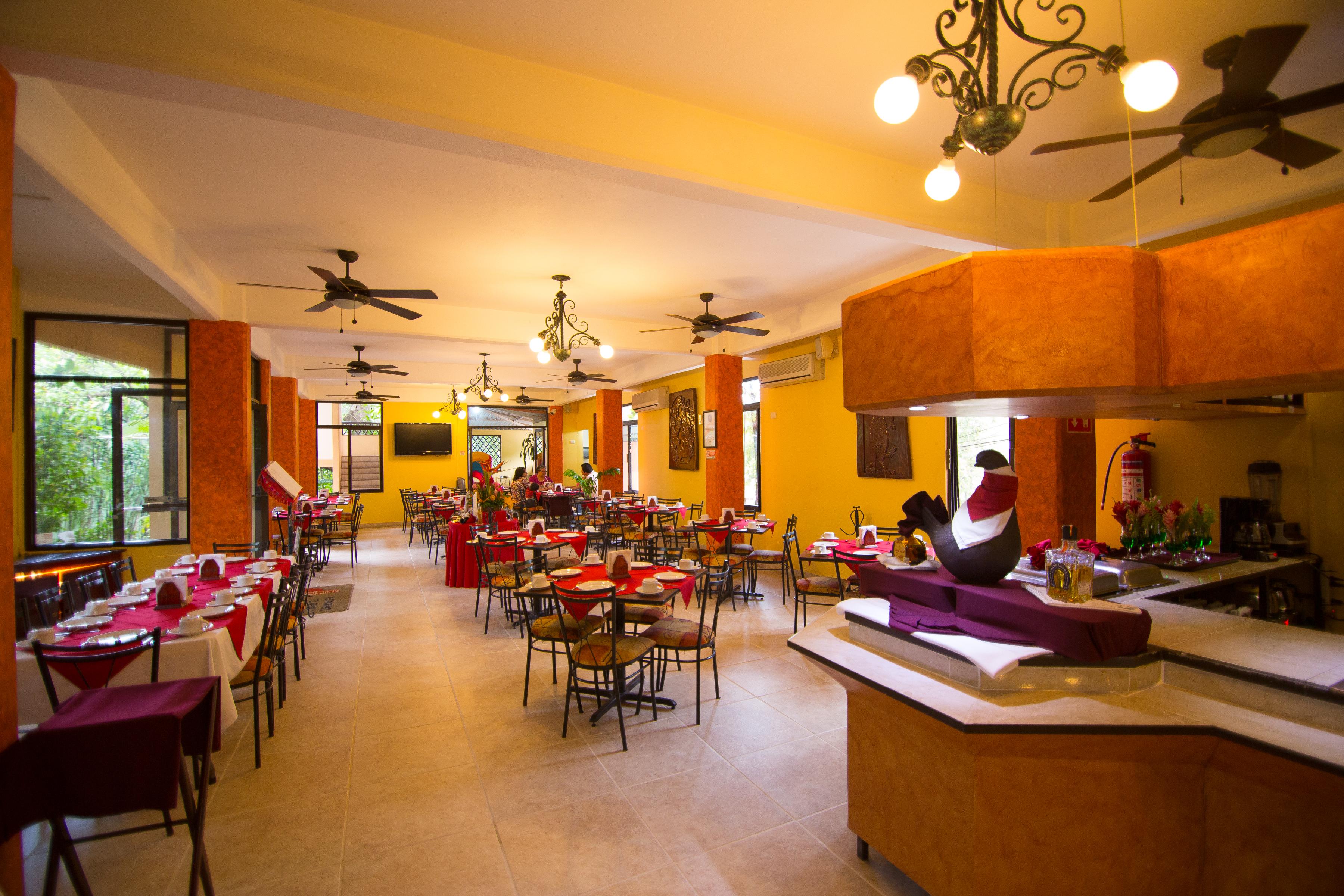 Hotel Maya Tulipanes Palenque Bagian luar foto